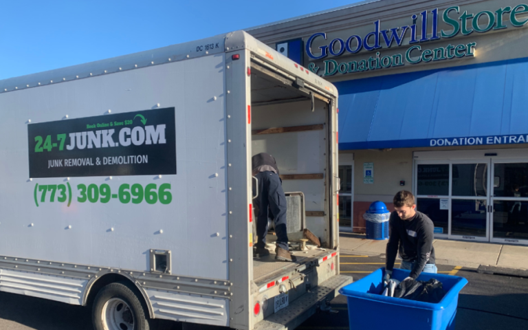 From Cleanup To Disposal: What To Expect From A Commercial Junk Removal Service