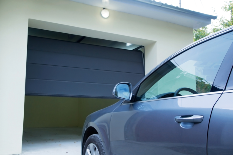 Benefits of Switching to a Modern Garage Door Opener: